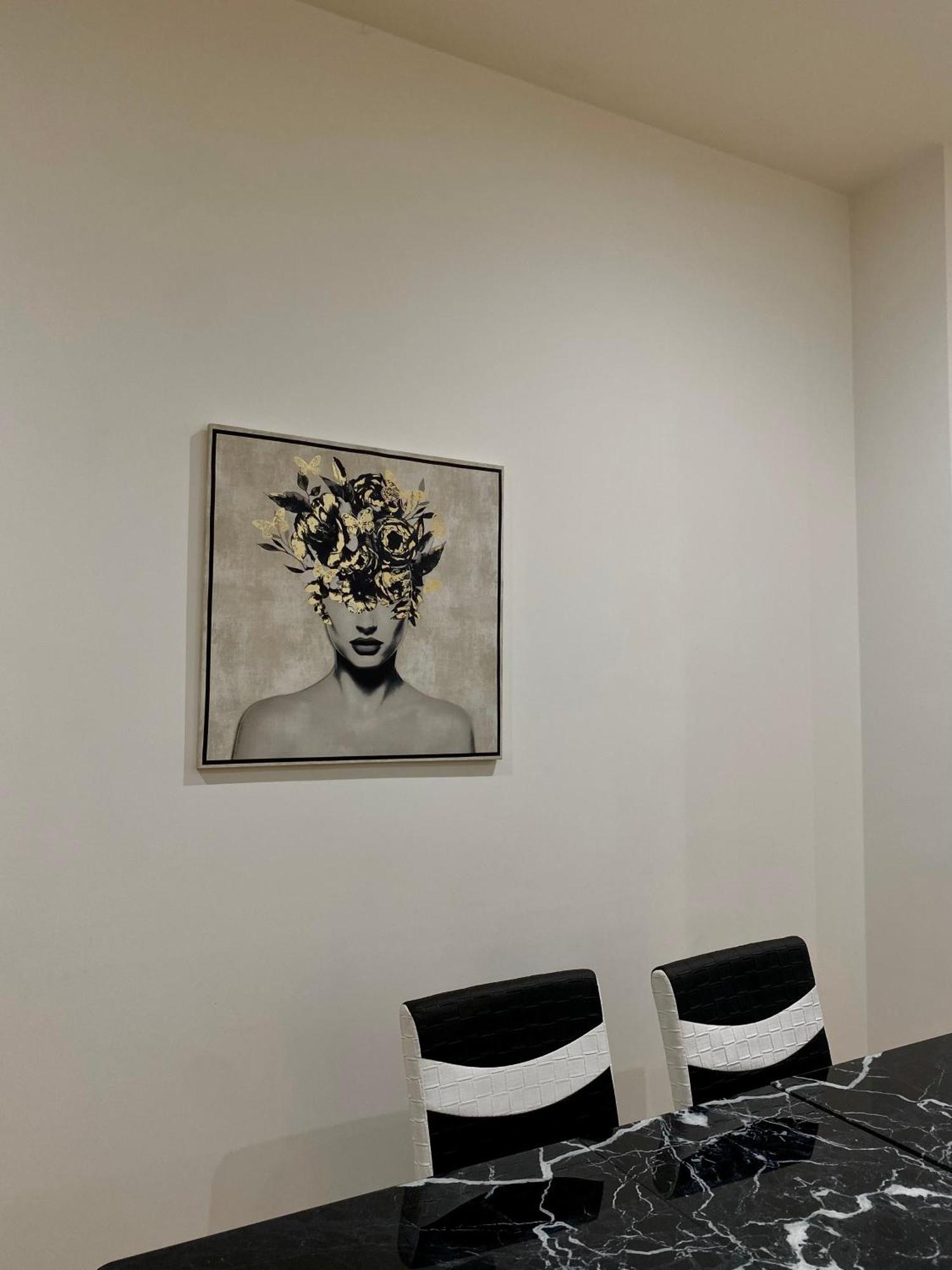 Spacious 2 Bedroom Penthouse Retreat Londra Esterno foto