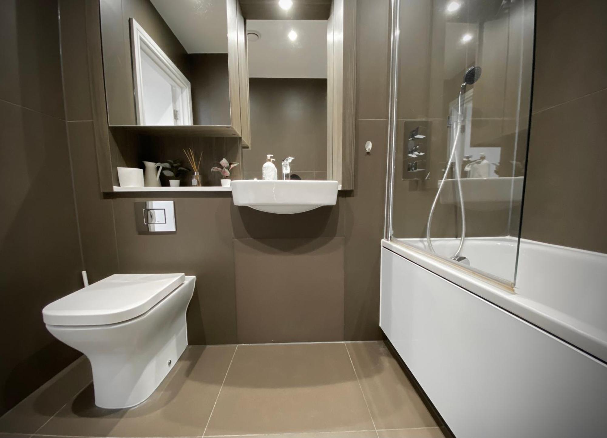 Spacious 2 Bedroom Penthouse Retreat Londra Esterno foto